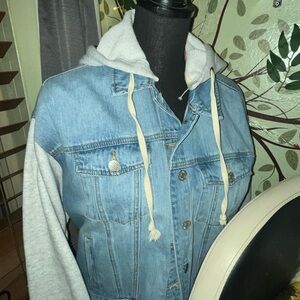 #905| (L)Forever 21 Blue Denim Jacket with Gray Sleeves detachable hoodie